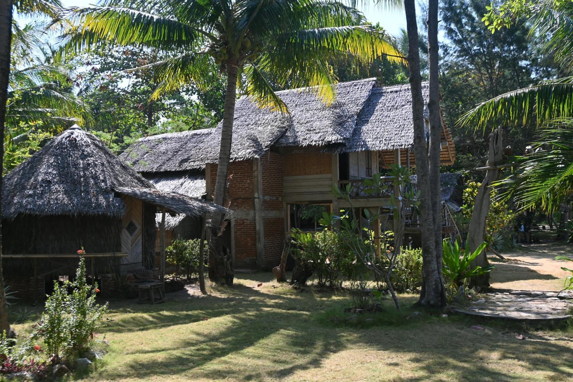 Bunga Jabe Villa Karimunjawa Luaran gambar