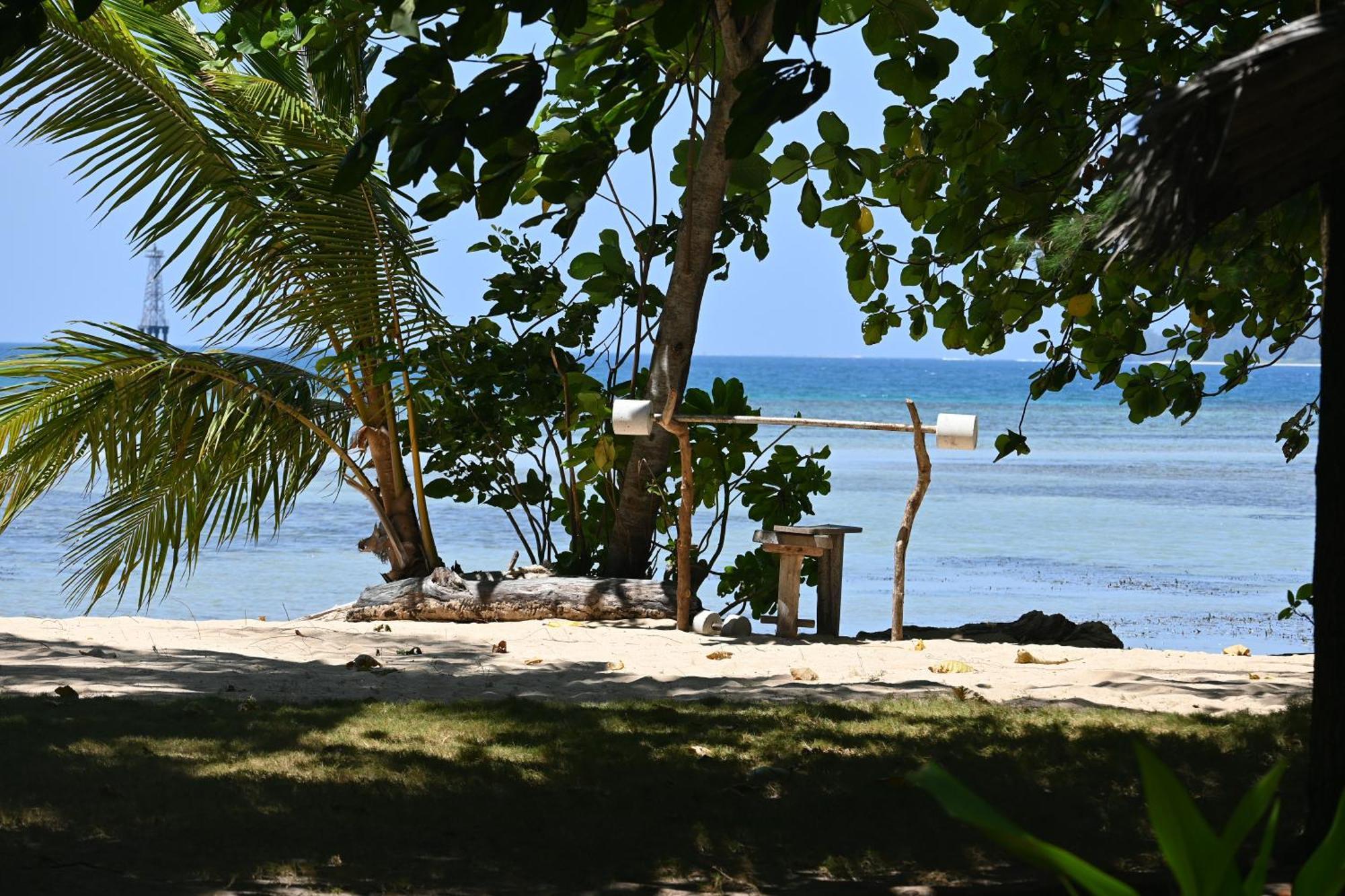 Bunga Jabe Villa Karimunjawa Luaran gambar